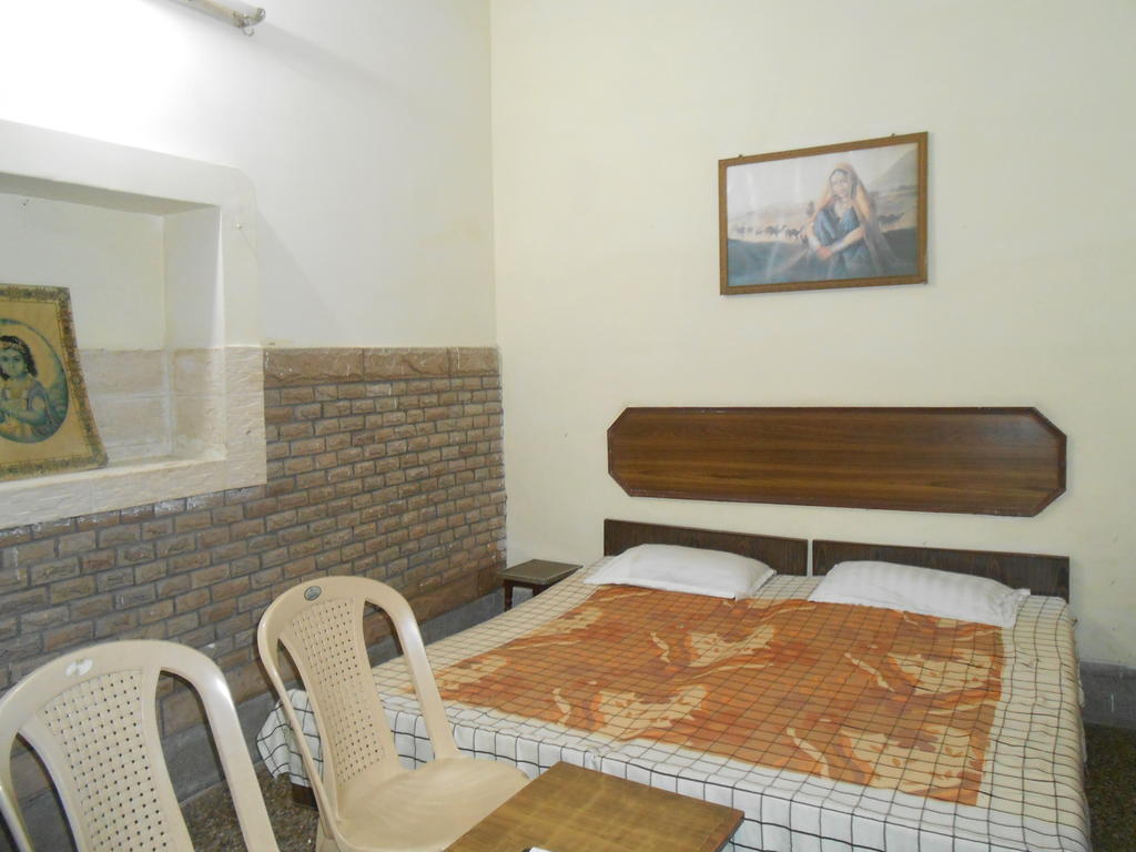 Gaurav Guest House Mathura Kamer foto